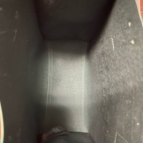 Crocodile tote! - Picture 6 of 6